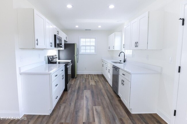 Building Photo - Maryville 37801 - New Construction, 5 bedroom, 2 bath home - Contact Adam Sharp (865) 254-0980