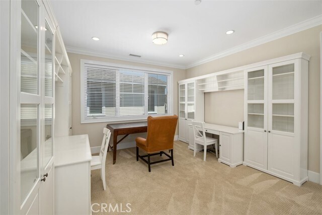 Building Photo - 4 Summer House Ln