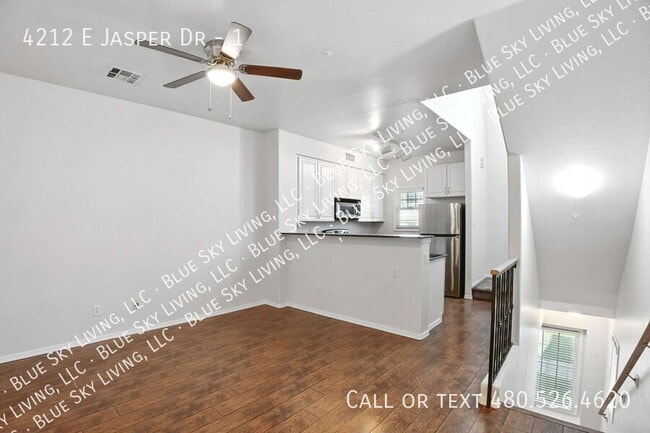 Building Photo - 4212 E Jasper Dr