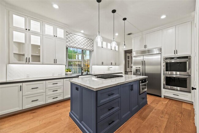 Building Photo - 4306 Stonecroft Cir