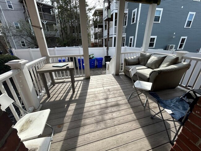 Building Photo - 191 Boylston St