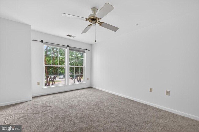 Building Photo - 3109 River Bend Ct