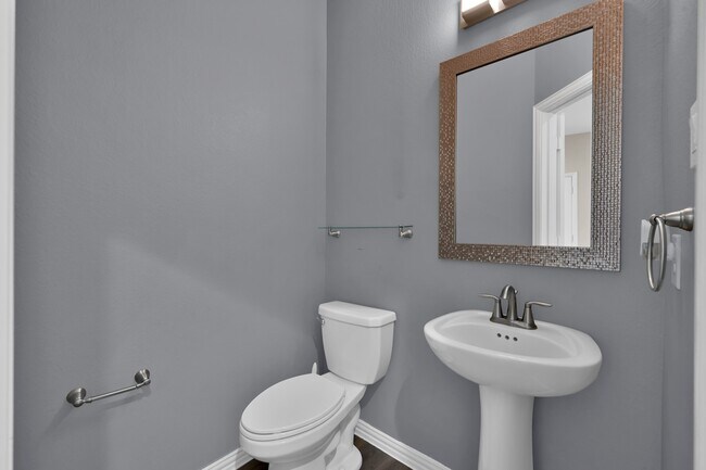 Building Photo - 11323 Creekway Bend Dr