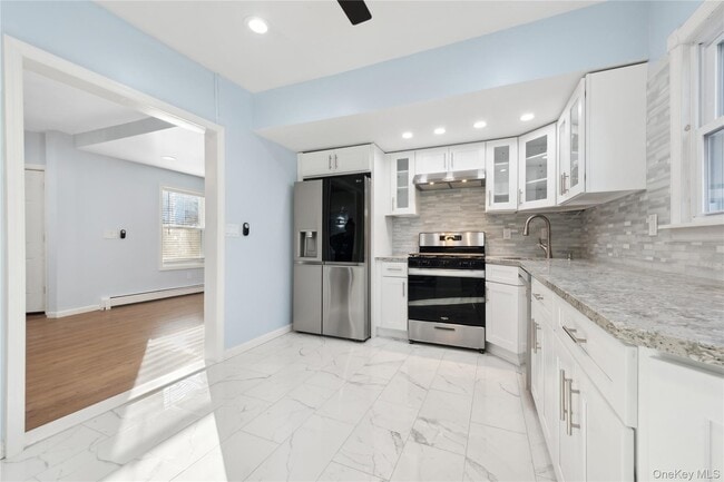 Building Photo - 120 N Forest Ave