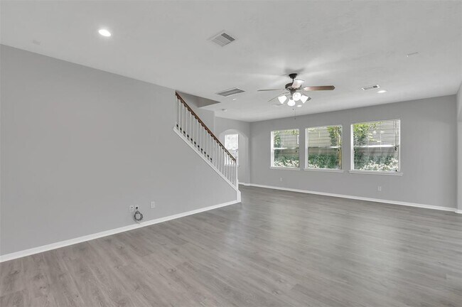 Building Photo - 12942 Iris Garden Ln