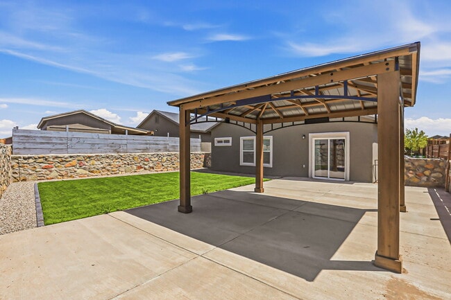 Building Photo - 14609 Carlo Alvarado Dr