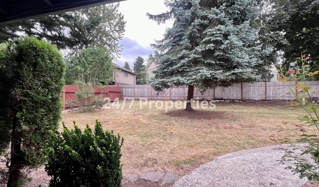 Building Photo - Newly Updated 1BD I 1BA - SANDY OR!