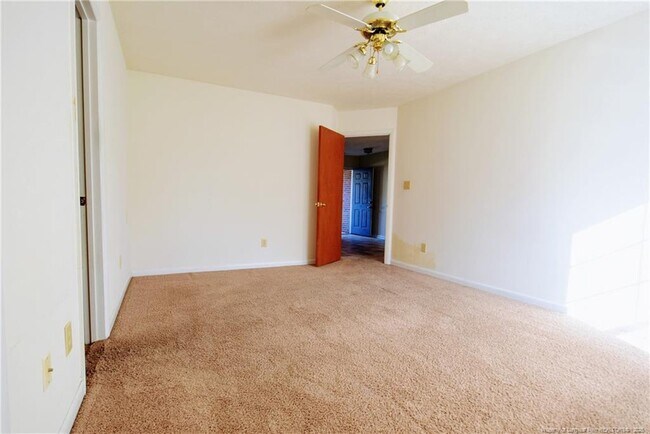 Building Photo - 2029 Glenwick Dr