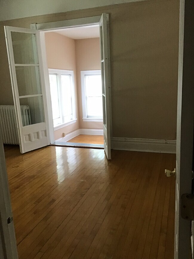 Building Photo - 2726 DuPont Ave S