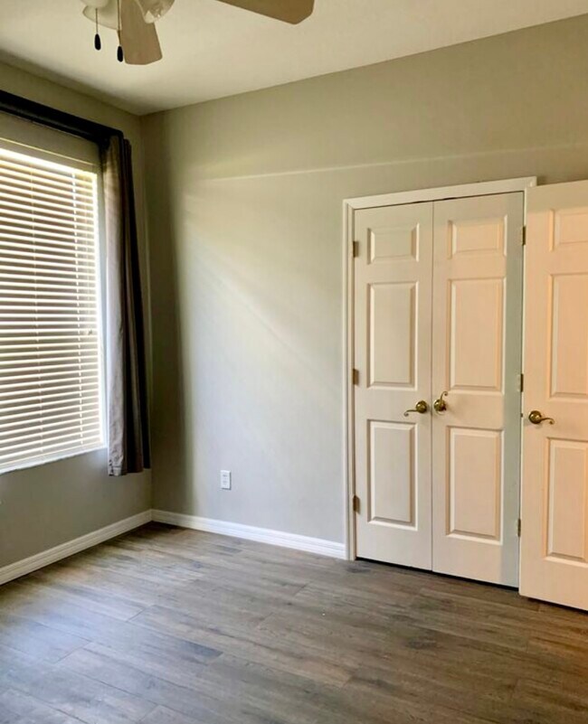 Bedroom 3 - 10102 Cove Lake Dr