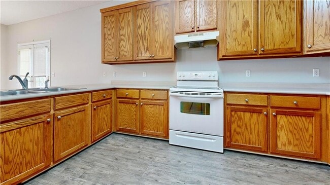 Building Photo - 122 Grove Hill Ave