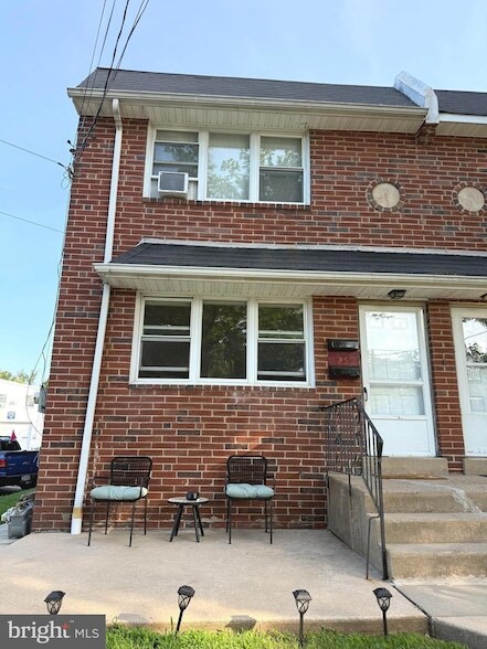 Building Photo - 25 S Sylvania Ave