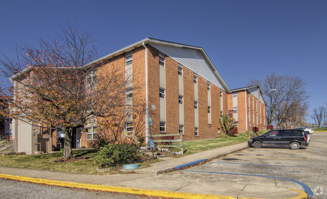 Building Photo - Hillcrest Apartments