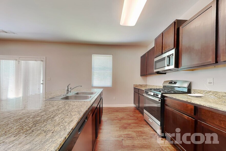 Building Photo - 51 Ivey Cottage Loop