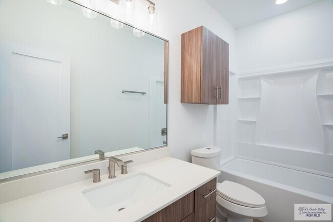 Building Photo - 3508 Hidalgo Cir