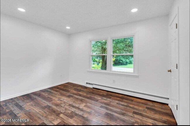 Building Photo - 43 3rd St