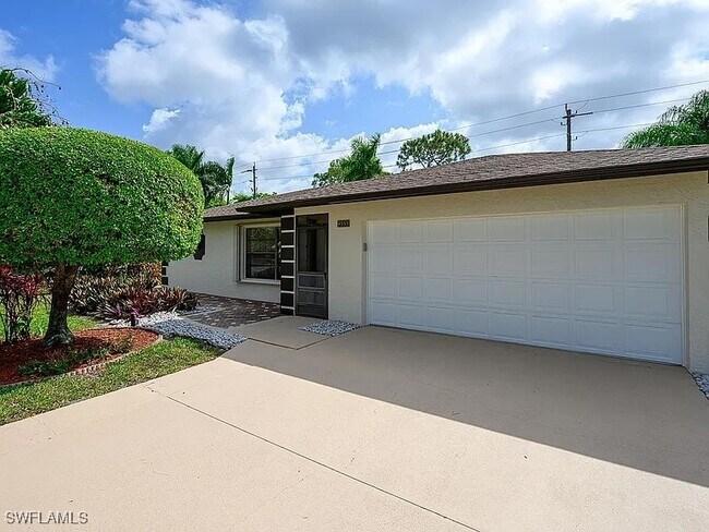 Building Photo - 4553 Beechwood Lake Dr