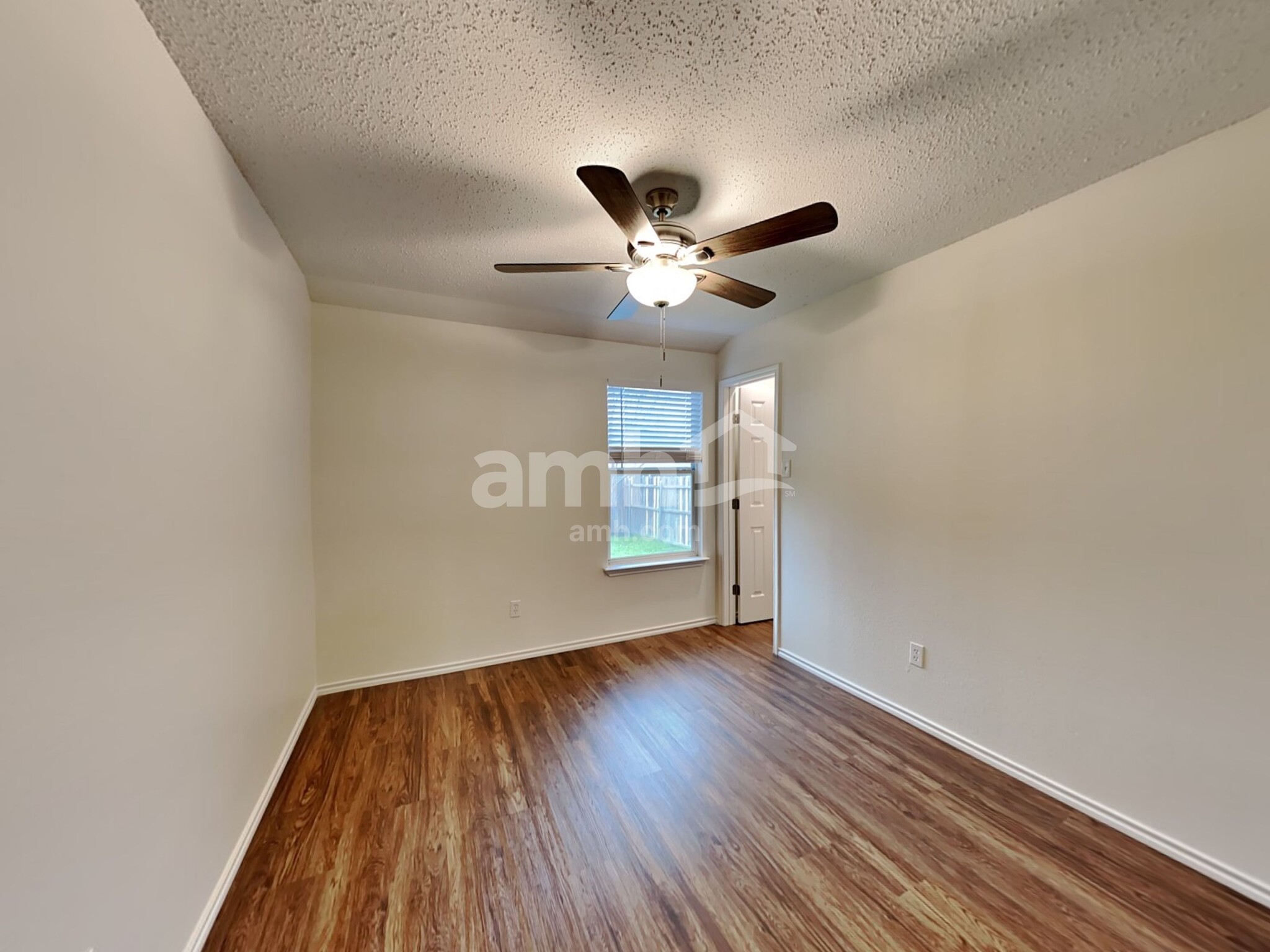 Building Photo - 1041 McKavett Dr