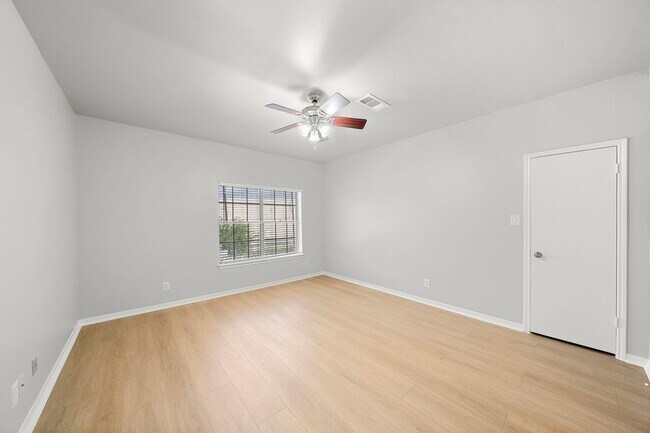Building Photo - 7396 Regency Square Ct