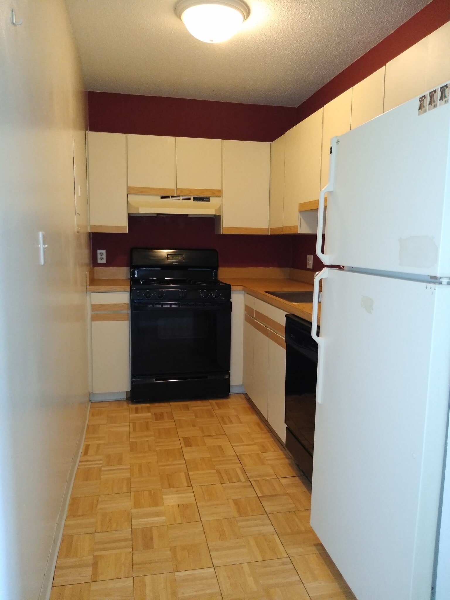 Building Photo - 22 Kenmar Dr