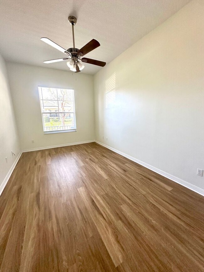 Building Photo - 4/2 Windermere Home Located in Providence