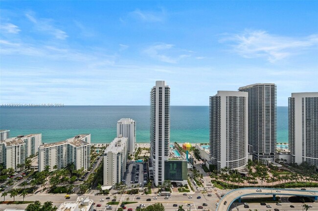 Building Photo - 4010 S Ocean Dr