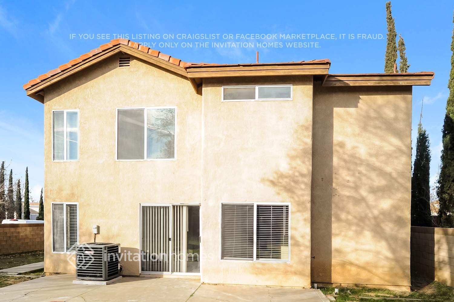 Building Photo - 5516 W Ave L 6