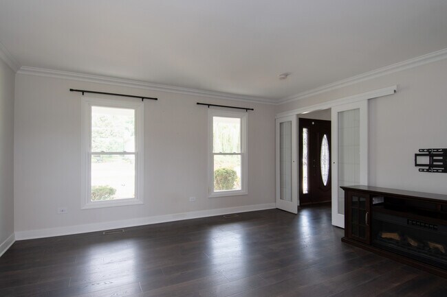 Building Photo - 24243 Graver Ln