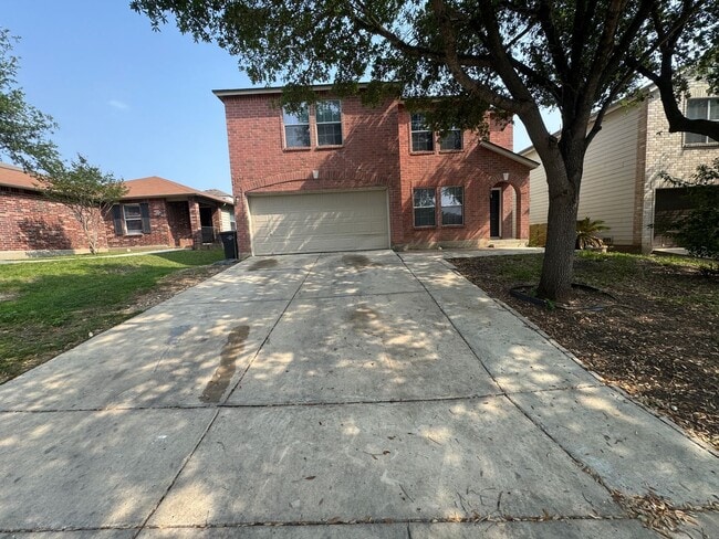 Building Photo - ALL BEDROOMS UPSTAIRS  |  GAMEROOM/LOFT UPSTAIRS  |  GARAGE CONVERTED