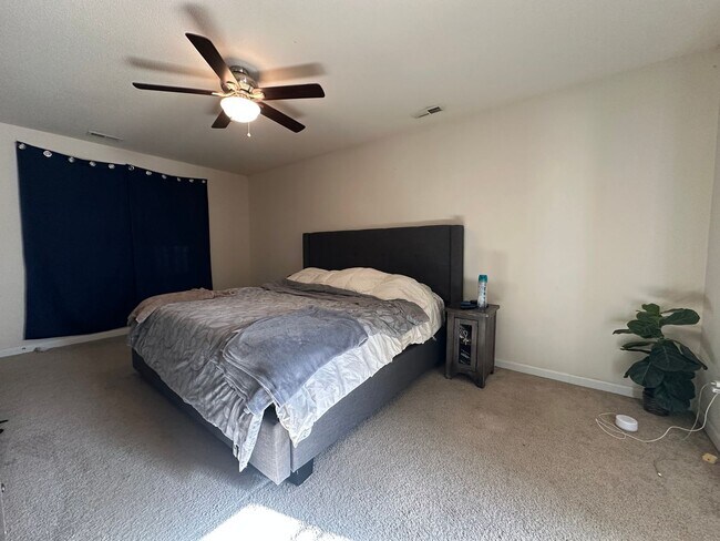 Building Photo - 101 Spain Dr