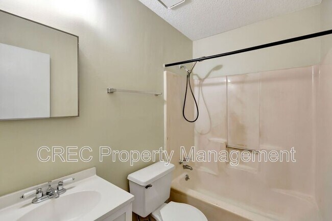 Building Photo - 108 Canvasback Dr