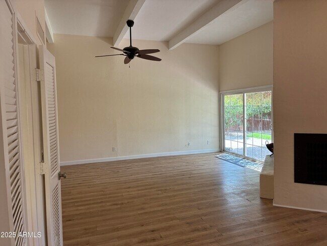 Building Photo - 8437 E San Benito Dr