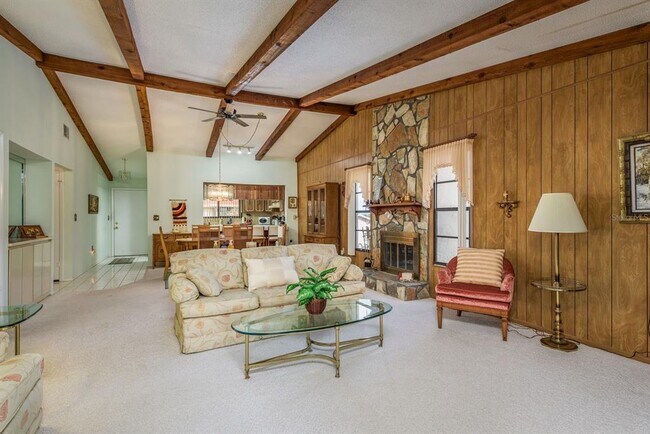 Building Photo - 9910 Eagles Point Cir