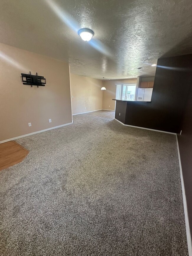 Building Photo - 3 bedroom 2 bath home in beautiful Meridian neighborhood!