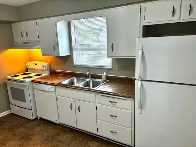 Kitchen - 1109 Mount Allen Rd