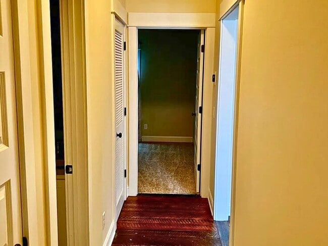 Building Photo - 3/2 updated home with amenities