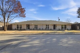 Building Photo - 7076 Briarmeadow Dr