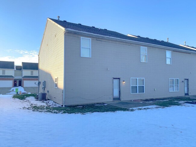 Building Photo - 3867-3871 Ledyard Street