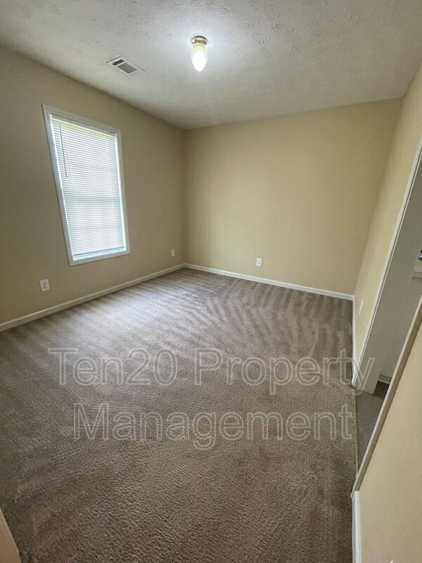Building Photo - 6136 Crossbow Dr