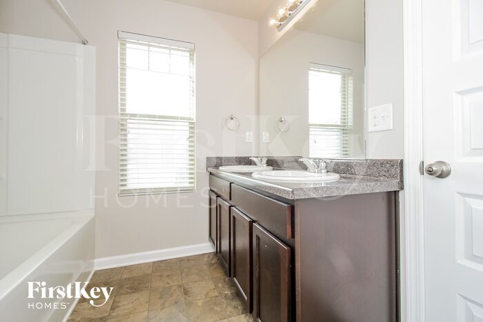 Building Photo - 11848 Lovejoy Crossing Blvd