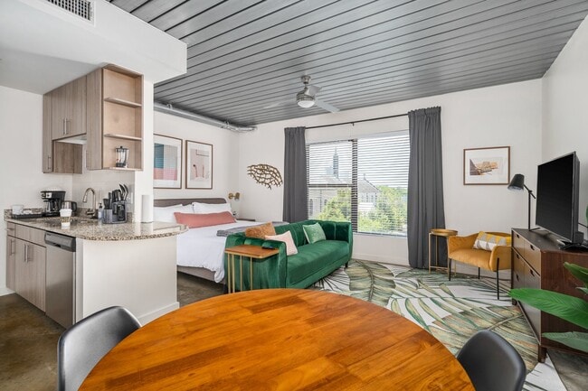 Building Photo - Midtown Studio! 50% Off Fees + $1,000 GC!