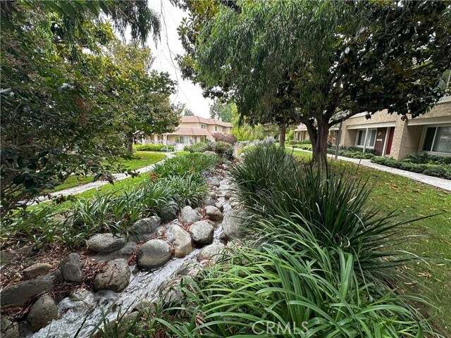 Building Photo - 18598 Creek Ln