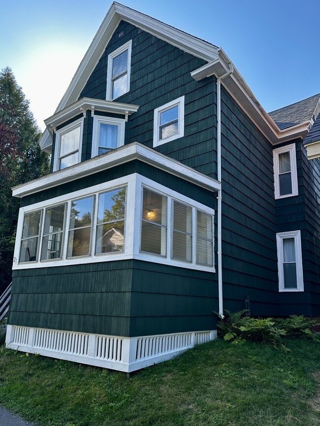 Building Photo - 21 Cottage St