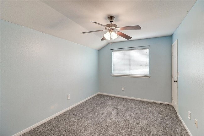 Building Photo - 2110 Encino Dr