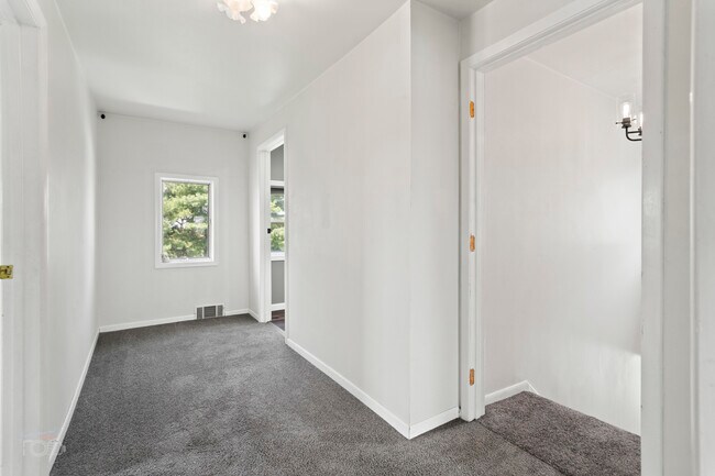 Building Photo - 6281 5000 N
