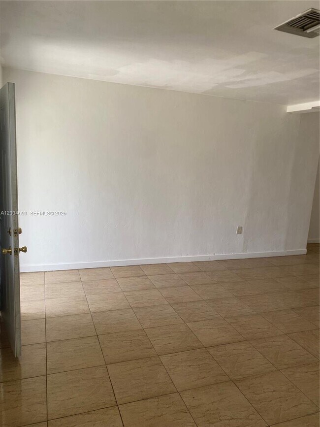 Building Photo - 14315 NW 12th Ave