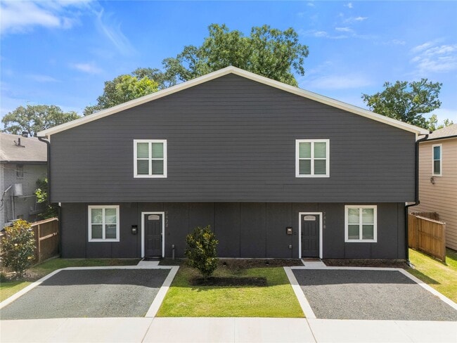 Building Photo - 7422 Mount St