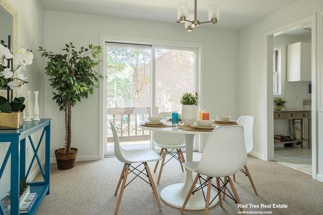 Building Photo - 35 Cottage St