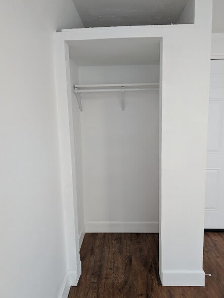 Building Photo - 1909 E 99th Ave