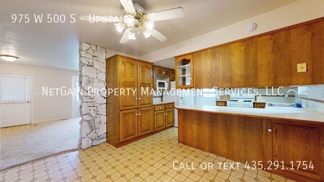 Building Photo - 975 W 500 S